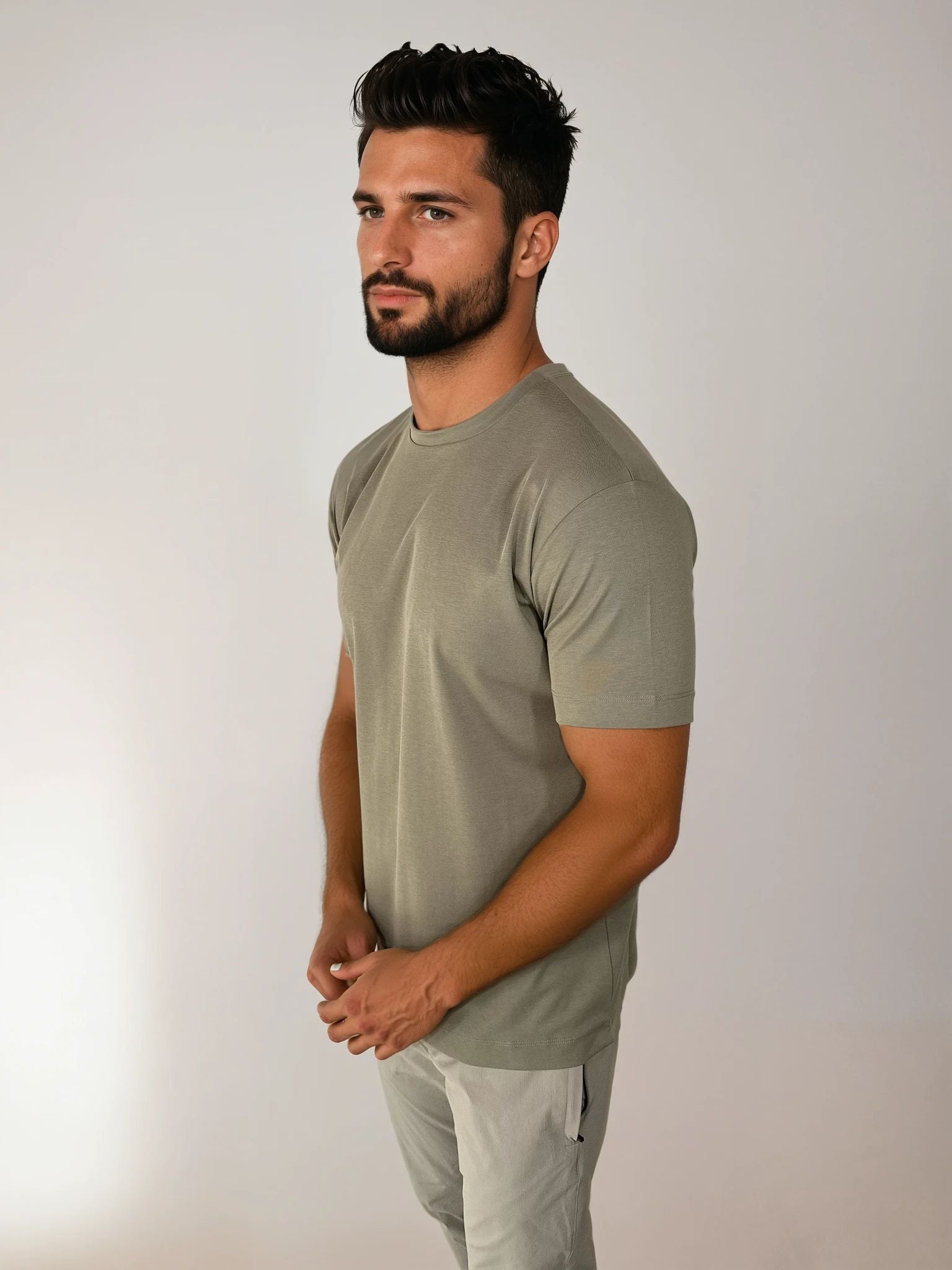 Camiseta Essential Lux - Oliva