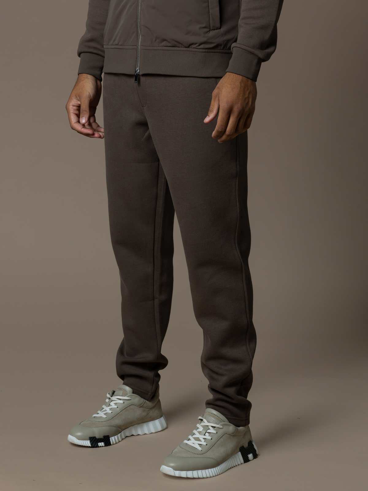 Hybrid Jogger - Brown
