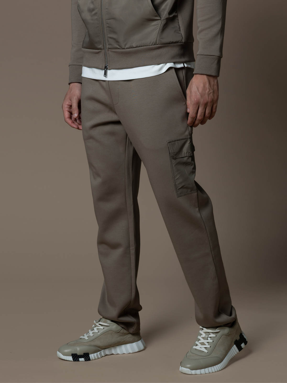 Hybrid Flow Cargo Jogger - Taupe