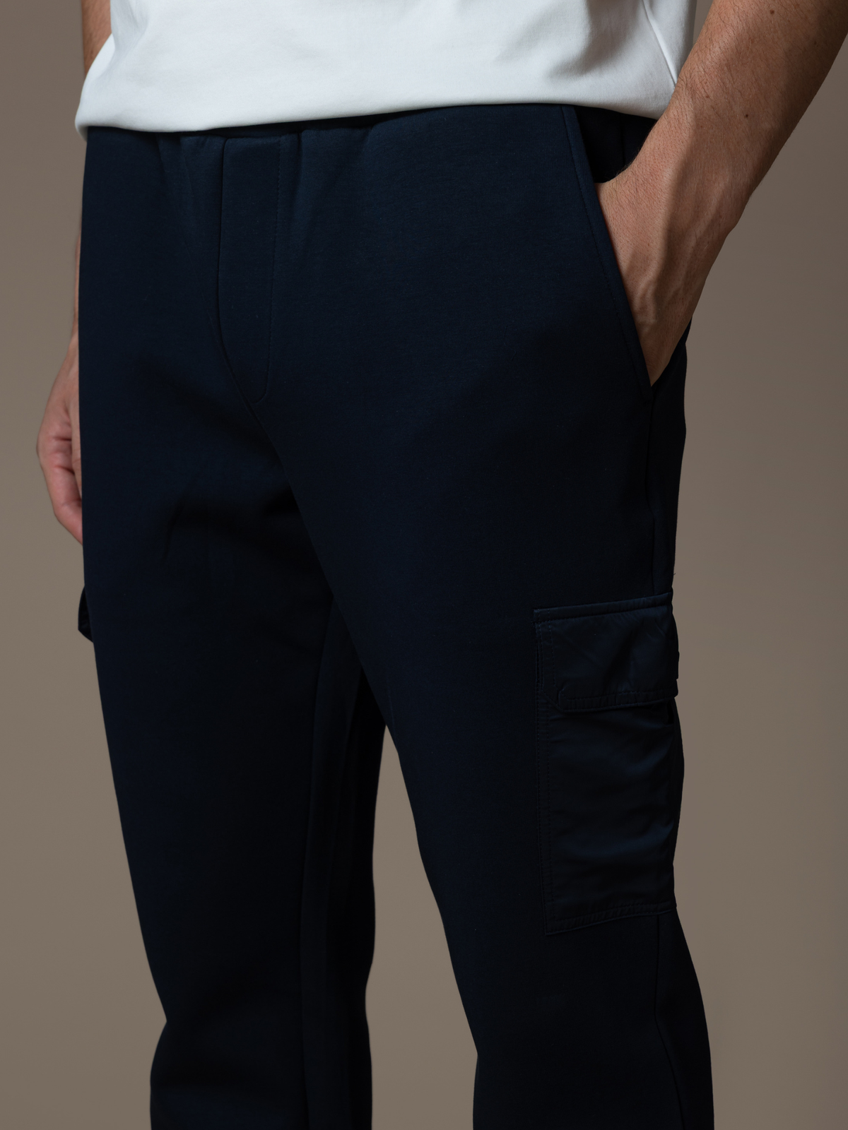 Hybrid Flow Cargo Jogger - Navy