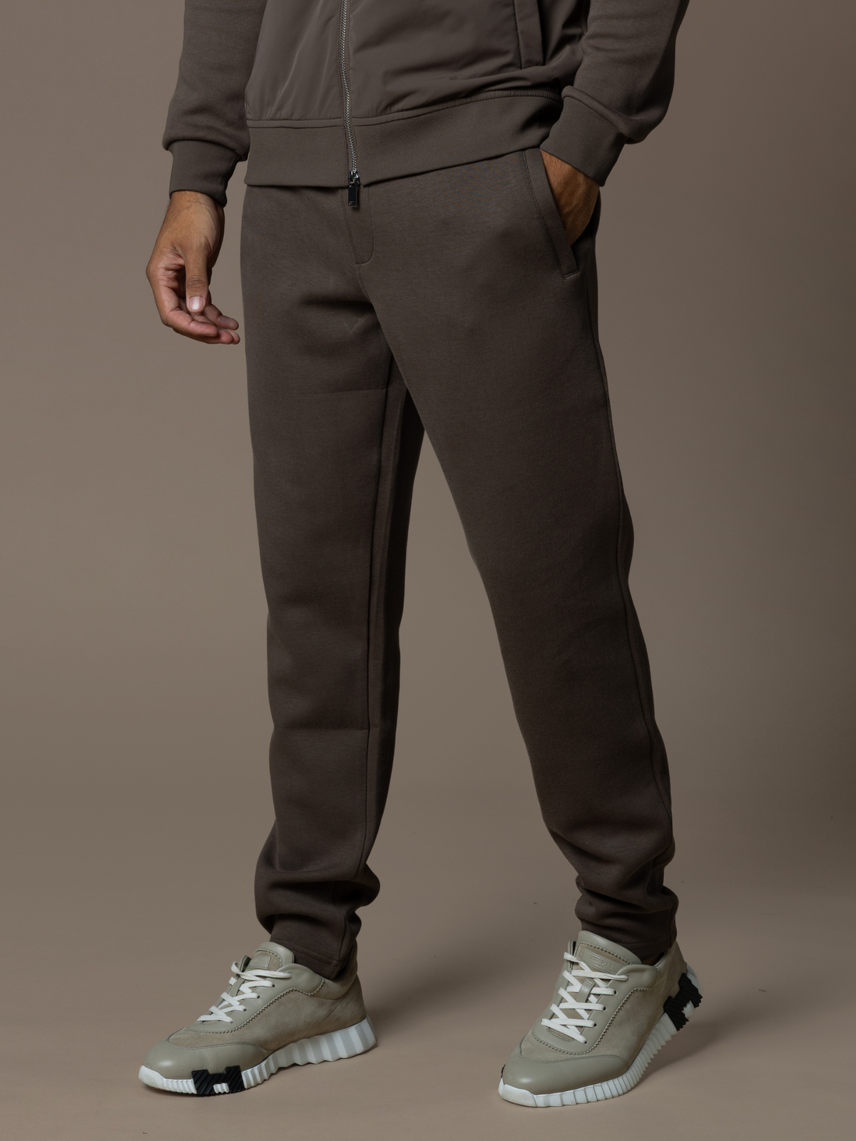 Hybrid Jogger - Brown