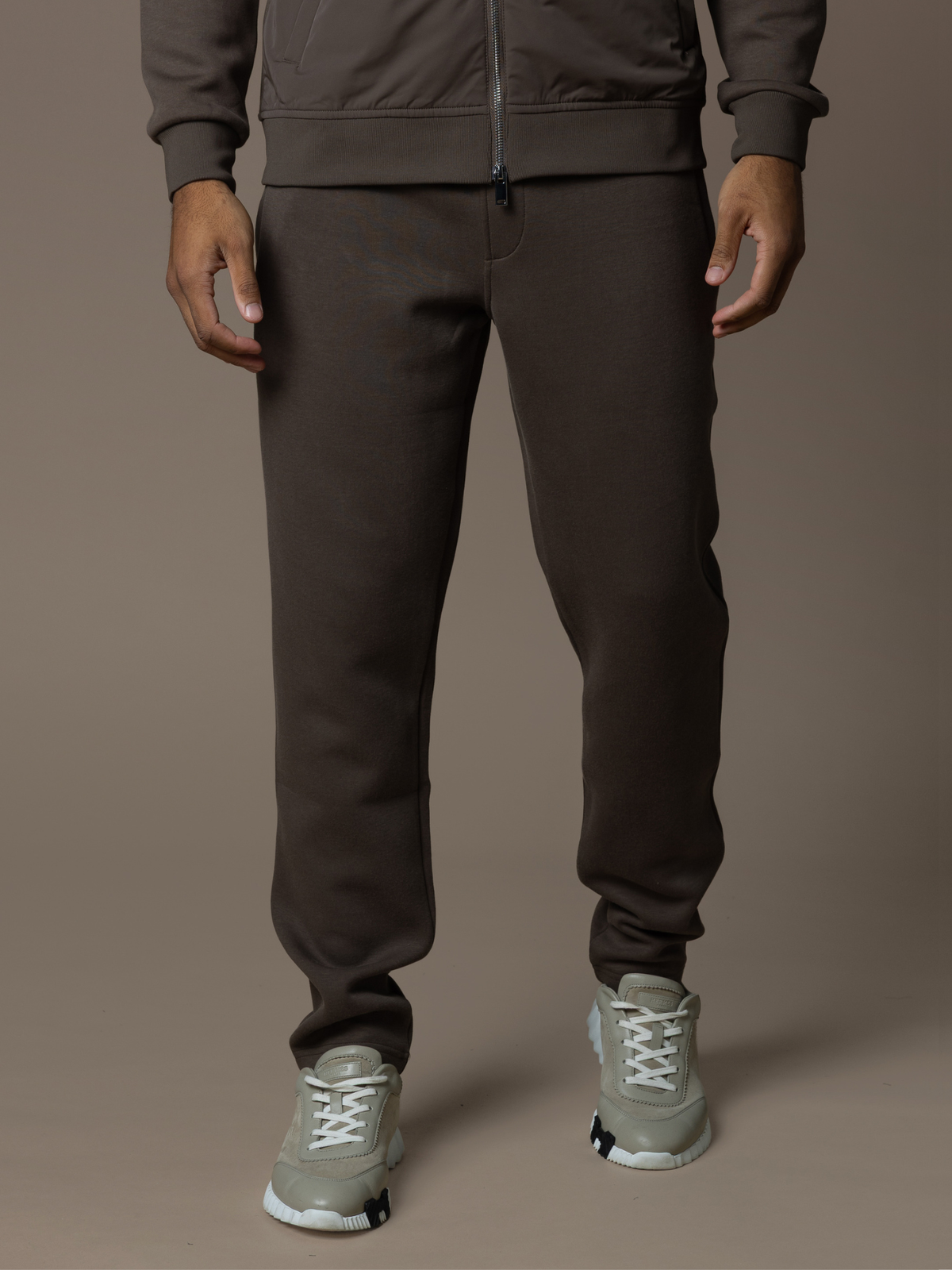 Hybrid Jogger - Brown