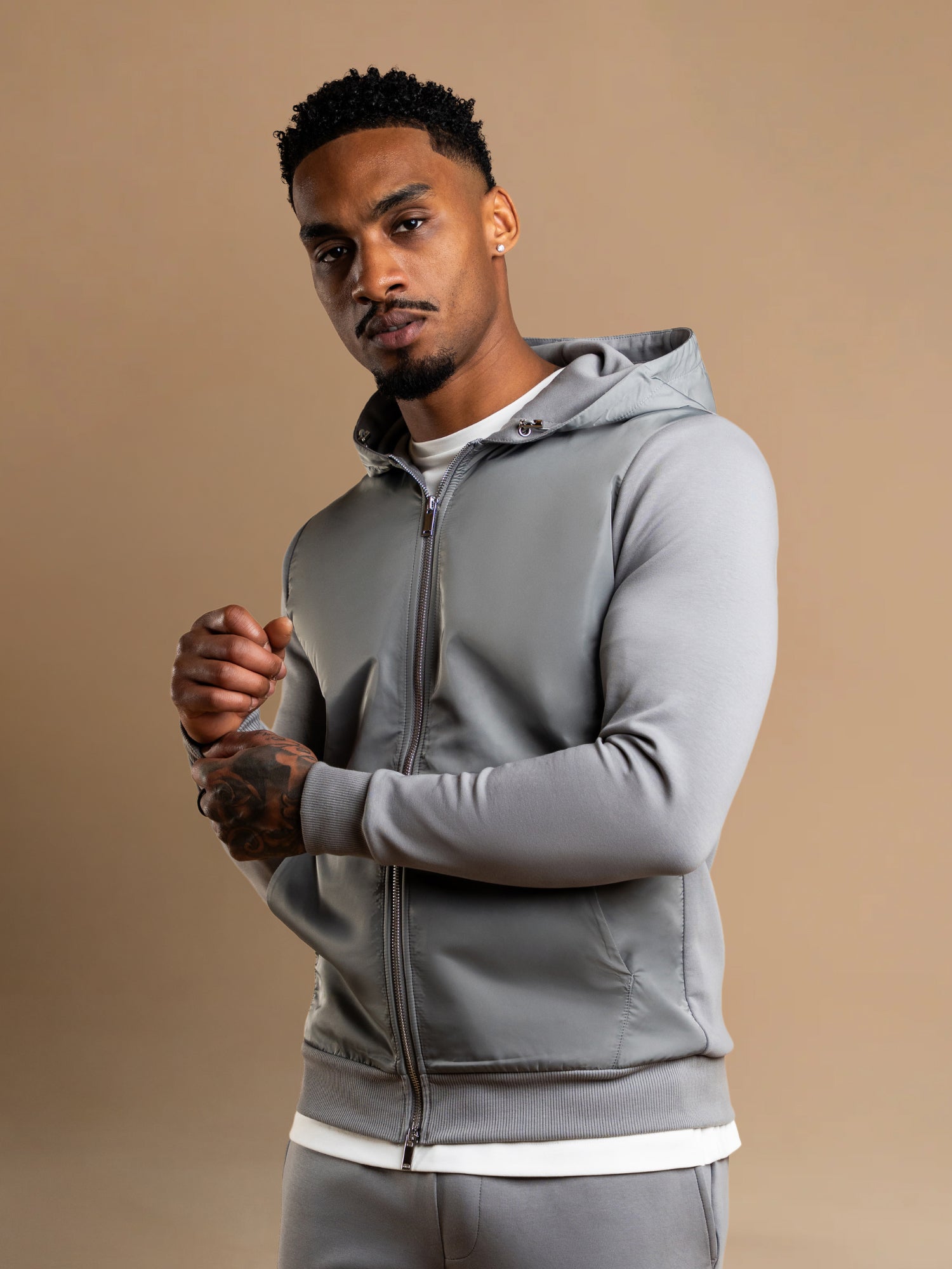 Hybrid Flow Windbreaker - Grey