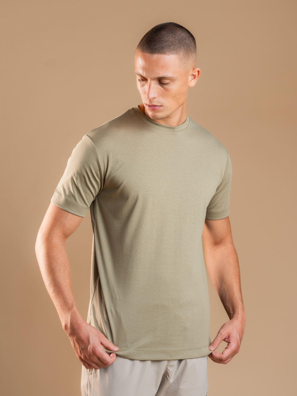 Essential Lux T-Shirt - Olive